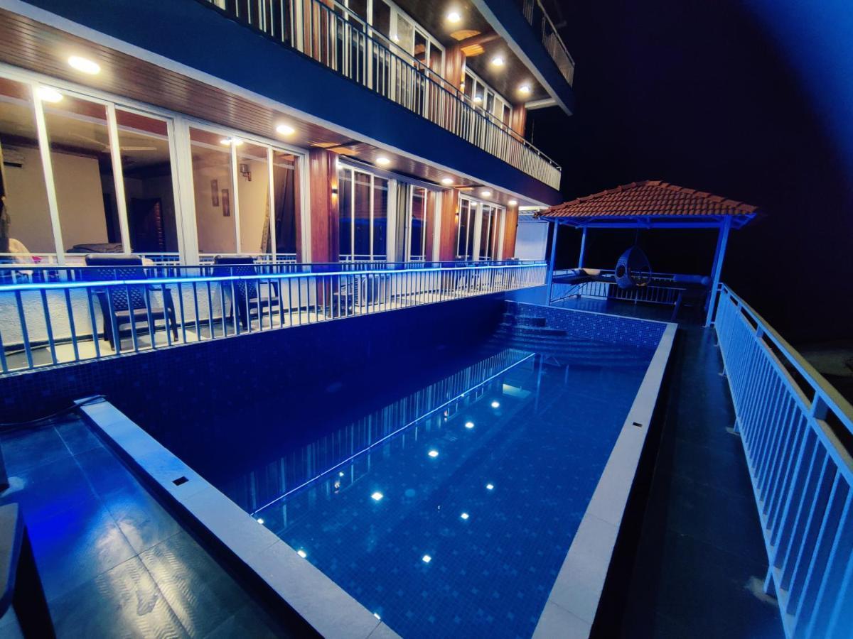 Whitehouse Homestay By Oxystays Hospitality อลีบาก ภายนอก รูปภาพ