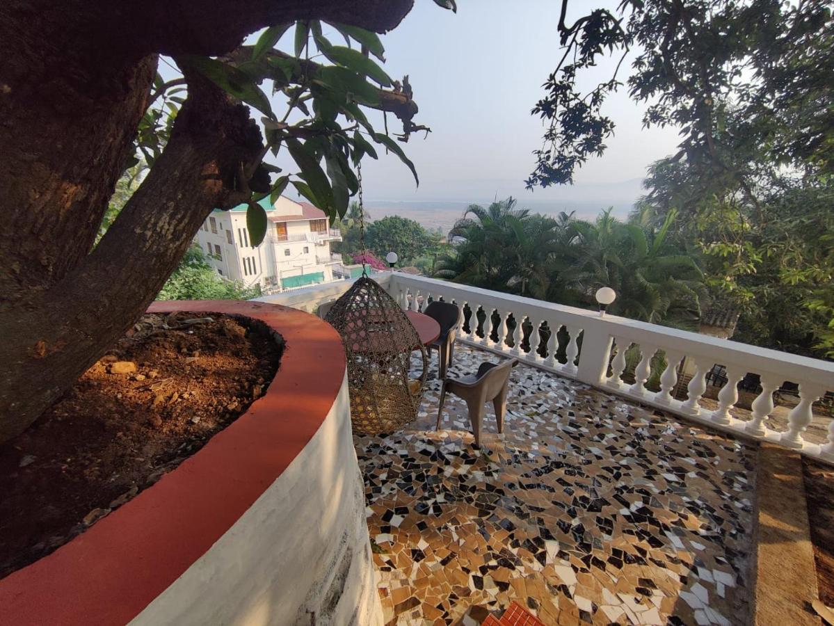 Whitehouse Homestay By Oxystays Hospitality อลีบาก ภายนอก รูปภาพ