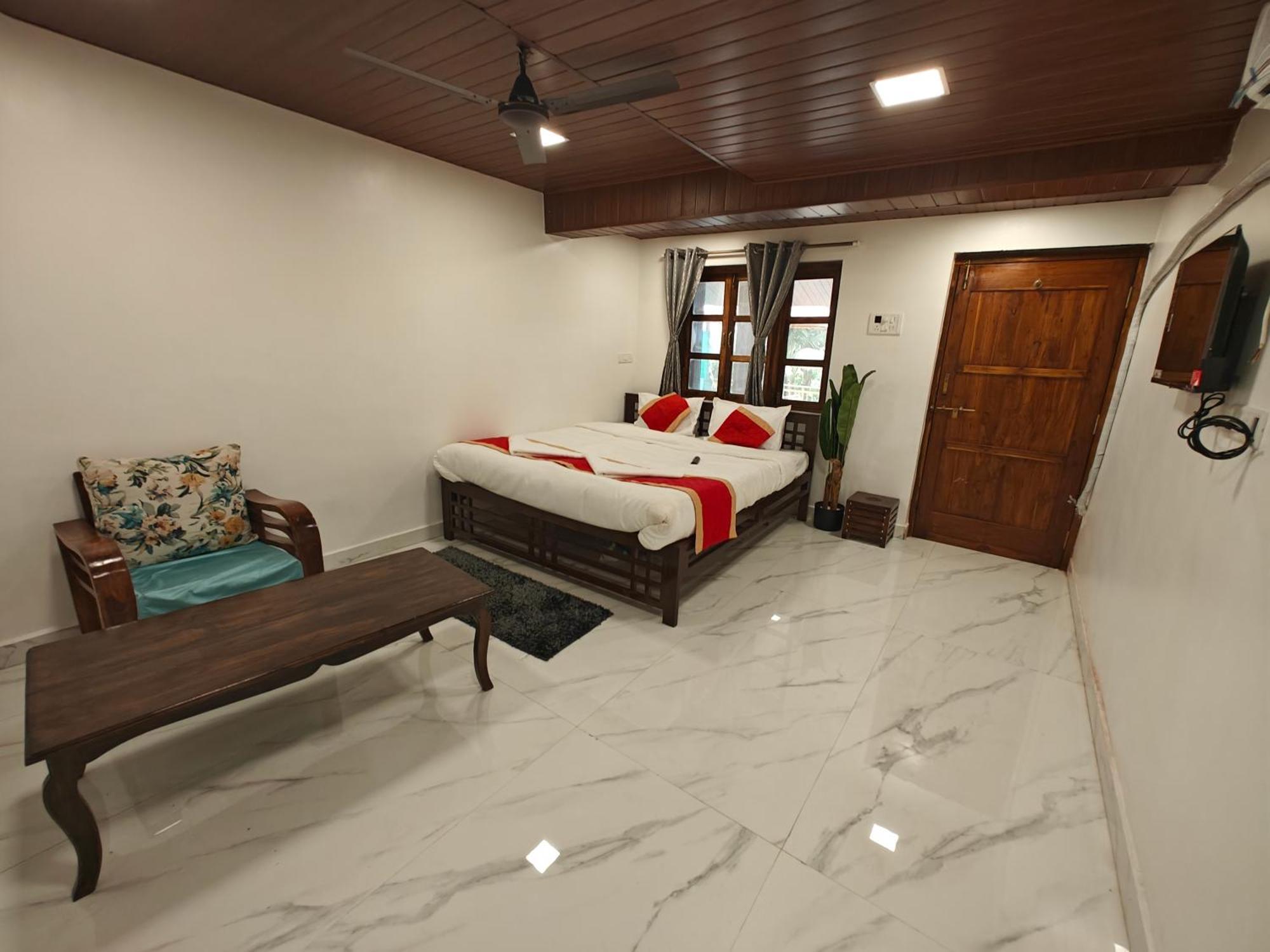 Whitehouse Homestay By Oxystays Hospitality อลีบาก ห้อง รูปภาพ